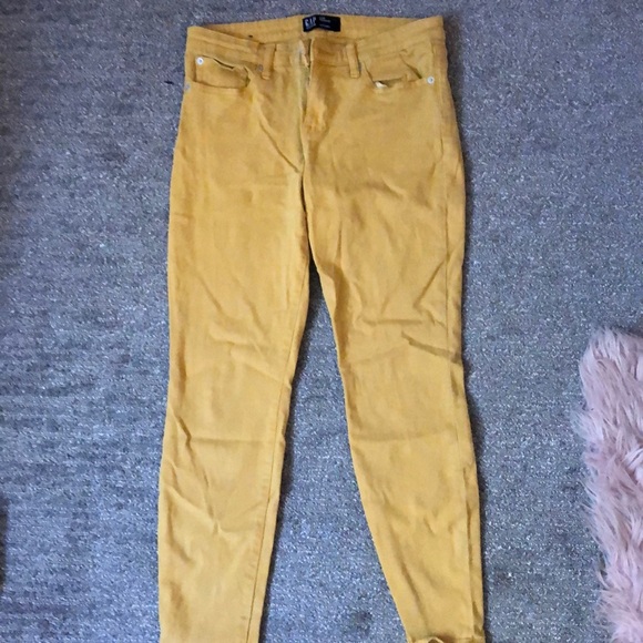 Size runs smaller - Picture 2 of 2